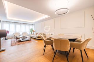 Etagenwohnung in Ibiza. Descubre esta exclusiva vivienda de lujo ubicada en el emblemáti