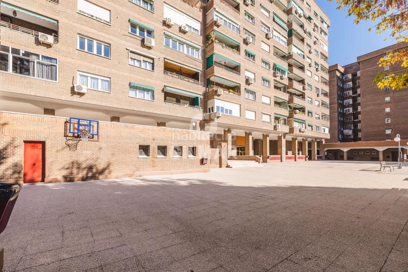 Foto 2fca3fe7-ce6b-48a0-a3e6-b87559b6a4b2. Appartement avec chauffage piscine dans Adelfas Madrid