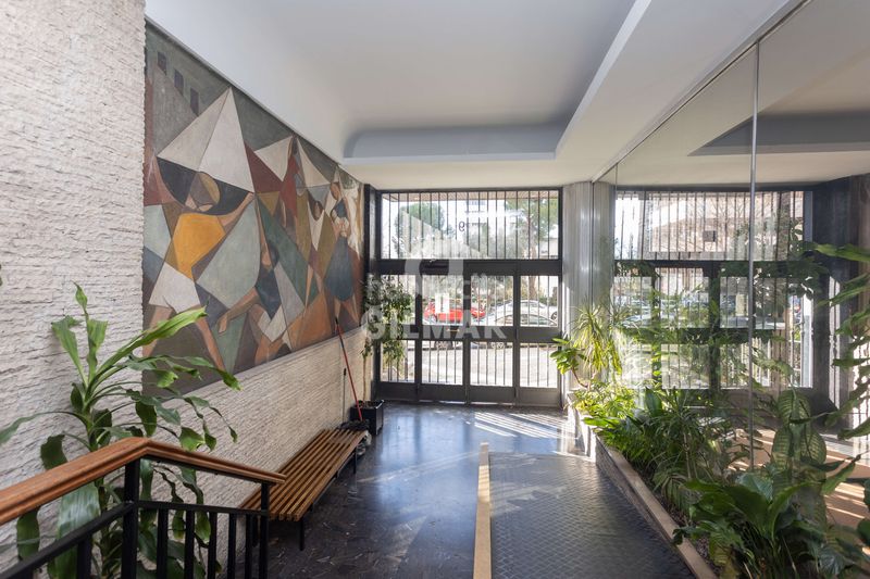 Piso descubre este elegante piso ubicado en el barrio de Estrella, dentro del prestigioso distrito de retiro . con una superfi en Madrid - Imagen 30