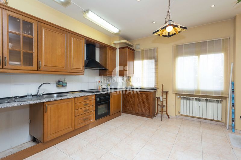 Piso descubre este elegante piso ubicado en el barrio de Estrella, dentro del prestigioso distrito de retiro . con una superfi en Madrid - Imagen 11