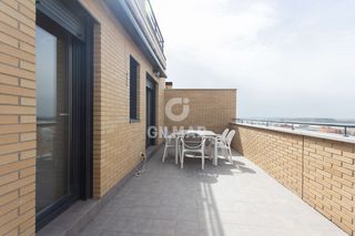Dúplex a Palomeras Sureste. Áticodúplex de lujo en puente de vallecas, madrid  descubre este