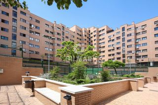 Appartement à Valdebernardo-Valderribas. Venta de este exclusivo piso de 143 m en valdebernardo! destaca