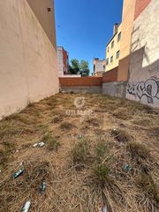 Terreno residenziale in Palomeras Bajas. Descubre una excelente oportunidad de inversión en el dinámico b