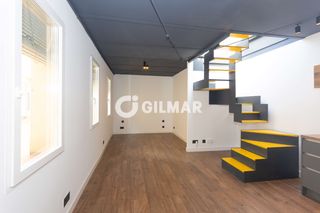 Penthouse in Pacífico. Situado en pleno corazón de pacífico, dentro del distrito de ret