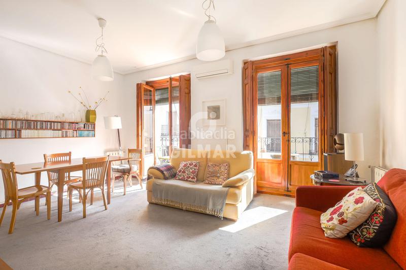 Foto a33975eb-56ae-416e-8b37-f328a3e318e7. Pis amb calefacció a Embajadores-Lavapiés Madrid