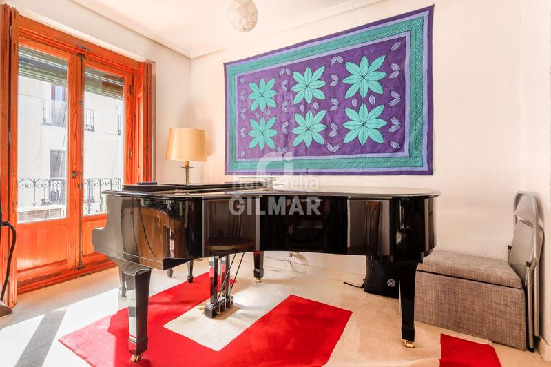 Foto f4e9d8b1-e06f-40dc-aa68-6214ff12ad56. Pis amb calefacció a Embajadores-Lavapiés Madrid