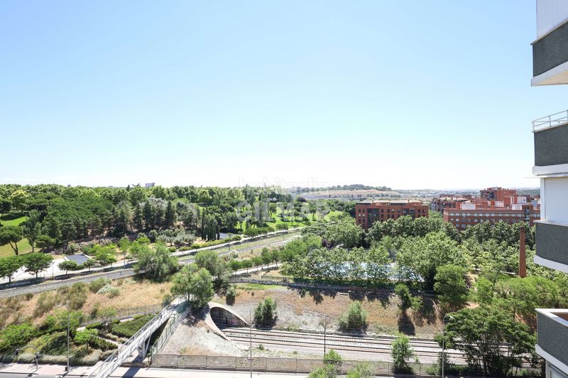 Foto 86a6a745-afb7-430d-a244-8bd22712e70b. Pis amb calefacció piscina a Legazpi Madrid