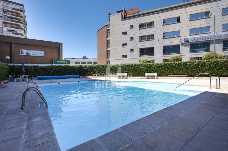 Foto a76fc7b6-cf77-4672-8f21-123d361682a7. Pis amb calefacció piscina a Legazpi Madrid
