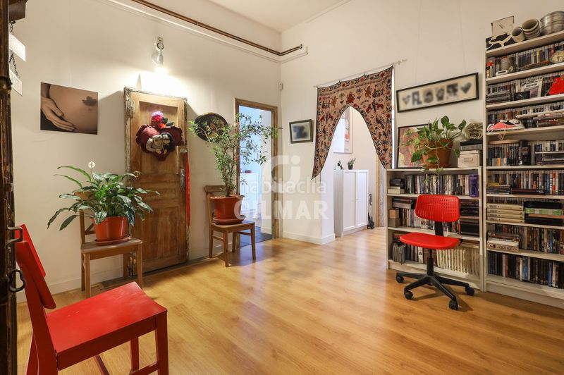 Foto d807c1a6-ea36-426f-a9b3-7f05b1fbda07. Pis amb calefacció a Embajadores-Lavapiés Madrid
