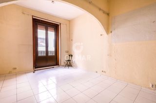Etagenwohnung en Acacias. Oportunidad en ronda de toledo  vivienda con gran potencial de r