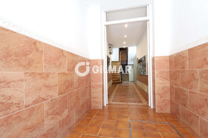 Foto f781f0c0-3242-42df-adeb-d78774917d9f. Pis amb calefacció a Palos de Moguer Madrid