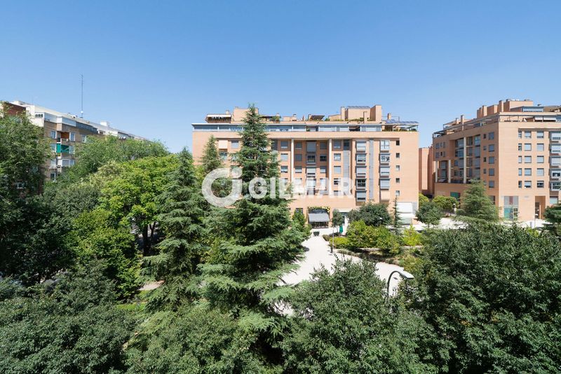 Foto 51d5a580-9aef-439c-9db8-7069dd31d9a3. Pis amb calefacció aparcament piscina a Legazpi Madrid