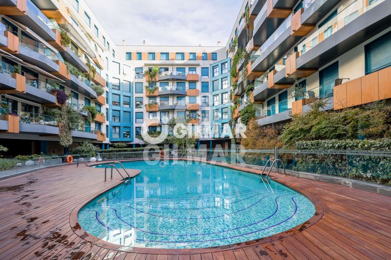 Foto d4982f12-75d5-40e8-8873-425cd468d441. Pis amb calefacció aparcament piscina a Legazpi Madrid