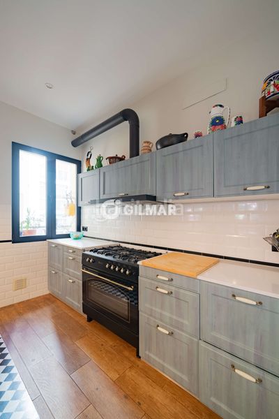 Foto bd2ff1d7-f6a5-416b-bb3b-6db9f8a1c6b4. Pis amb calefacció a Delicias Madrid
