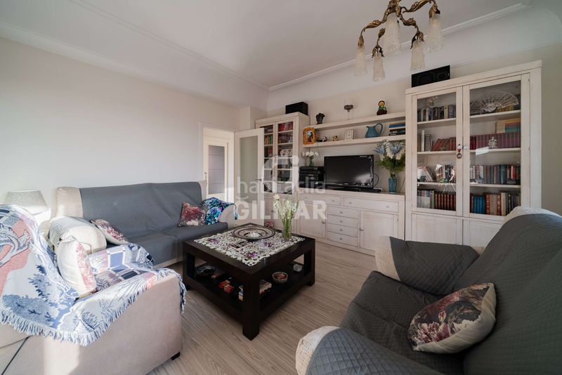 Piso este exclusivo piso está ubicado en el prestigioso barrio de Palacio, en pleno corazón del distrito centro . con una supe en Madrid - Imagen 4