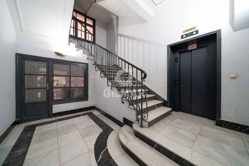 Piso este exclusivo piso está ubicado en el prestigioso barrio de Palacio, en pleno corazón del distrito centro . con una supe en Madrid - Imagen 39