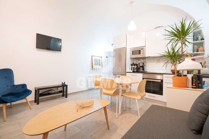 Foto 2826d9b1-098b-4664-b2e4-a9c3828e8e6e. Pis amb calefacció a Cortes-Huertas Madrid