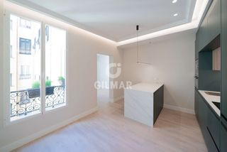 Pis a Embajadores-Lavapiés. Vivienda completamente reformada y a estrenar, ubicada en pleno