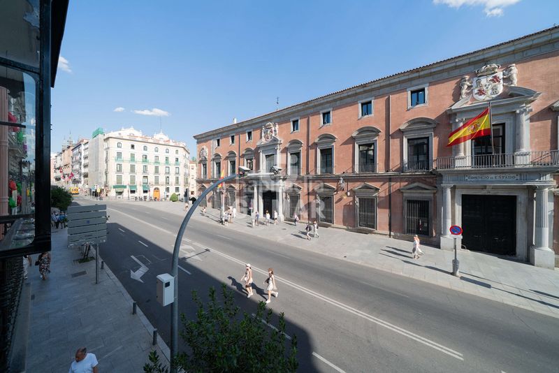 Foto f0f57de0-a520-4575-9cc8-e9fd19355459. Pis amb calefacció a Palacio Madrid
