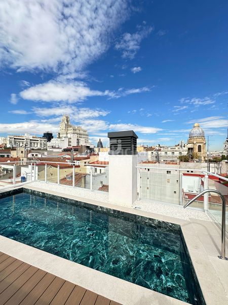 Foto ad133022-9080-4c98-9320-dabf71388c74. Pis amb calefacció piscina a Sol Madrid