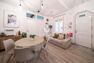 Planta baixa a Palacio. Descubre este exclusivo piso ubicado en el histórico y vibrante