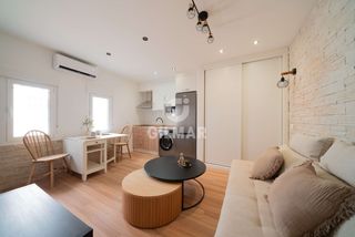 Pis en Justicia-Chueca. Se vende este precioso estudio reci�n reformado en hortaleza.est