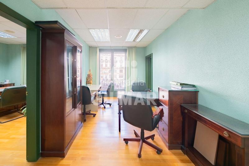 Foto 8c47c8b9-fdf2-4a0f-bc55-befcd92c6a8b. Piso  en venta en calle de espoz y mina 2, Sol, centro, en Madrid