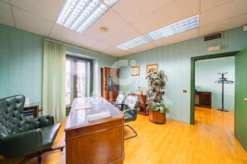 Foto dda805c6-bff6-454d-b80c-f9495f331234. Piso  en venta en calle de espoz y mina 2, Sol, centro, en Madrid