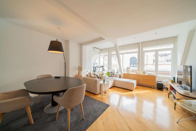 Foto 6a6bc3c8-1b8e-47bc-8360-4e49e87f67d8. Àtic amb calefacció aparcament a Justicia-Chueca Madrid