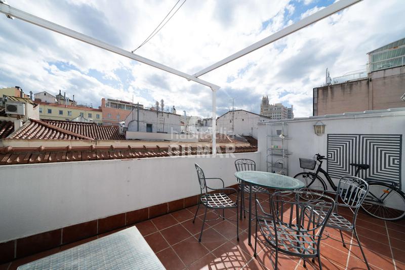 Foto c4baa26b-eaec-42af-9d05-7636fd3927dd. Àtic amb calefacció aparcament a Justicia-Chueca Madrid