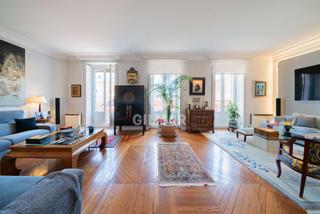 Appartement à Justicia-Chueca. Te presentamos una espectacular vivienda en el emblemático barri