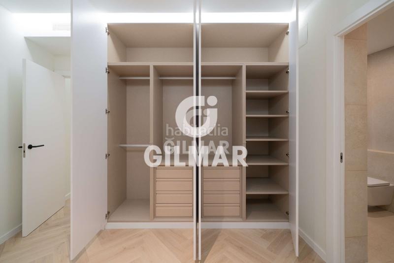 Foto 1f47cf3f-30c4-4dc9-8aef-cbd73e8ce2b2. Appartamento con riscaldamento in Cortes-Huertas Madrid