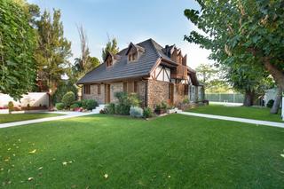 Casa en Avenida del puente de los viveros 28. Chalet independiente en paracuellos del jarama
