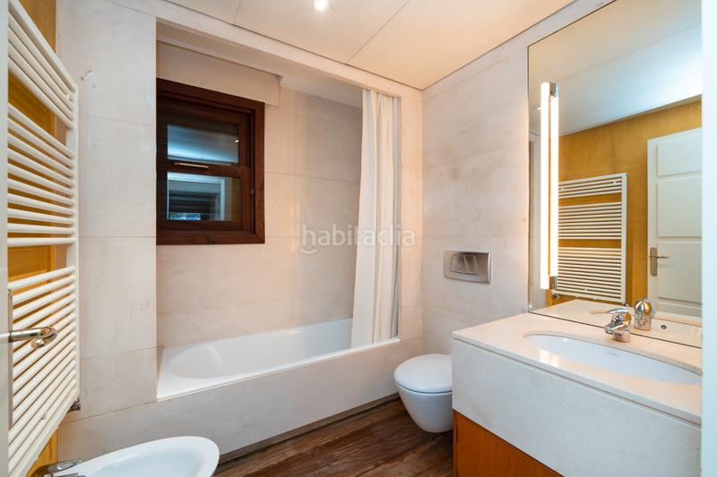 Foto 0da0b01d-e782-4add-91ab-91c1b73e7048. Casa pareada chalet unifamiliar en conde orgaz en Madrid
