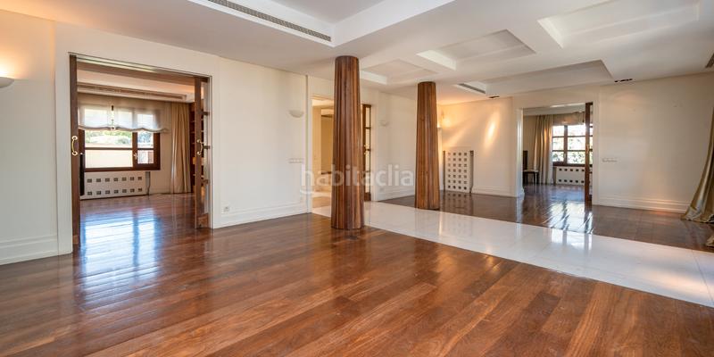 Foto 842a9fe3-b3cb-4816-a040-cc7a75753ffe. Casa pareada chalet unifamiliar en conde orgaz en Madrid