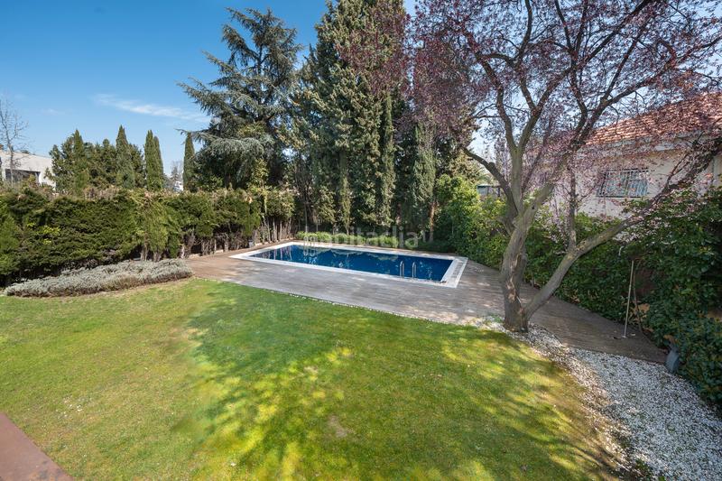 Foto 8fb2b104-8948-4fc5-88c1-04bd5c24ee33. Casa pareada chalet unifamiliar en conde orgaz en Madrid