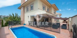 Chalet en Rejas. Chalet independiente en rejas
