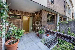 Casa adossada a Recoletos. Se comercializa en la zona de piovera este exclusivo adosado, en