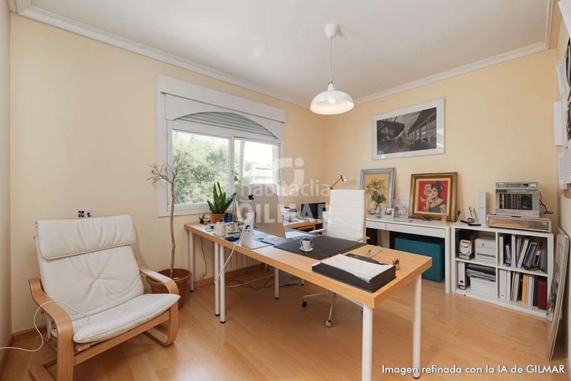 Foto 89d90a88-9469-4e37-a4fa-6c659eaa9ef0. Chalet con riscaldamento parcheggio piscina in Rejas Madrid