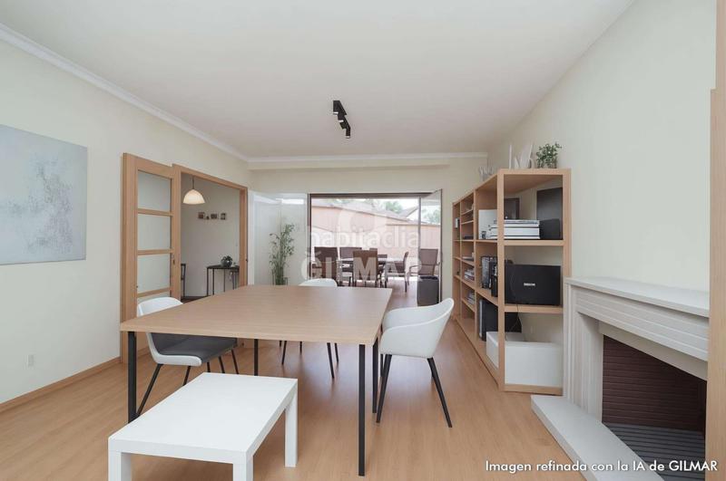 Foto b8b89423-8e79-4210-a20b-11a7dbe3621d. Chalet con riscaldamento parcheggio piscina in Rejas Madrid