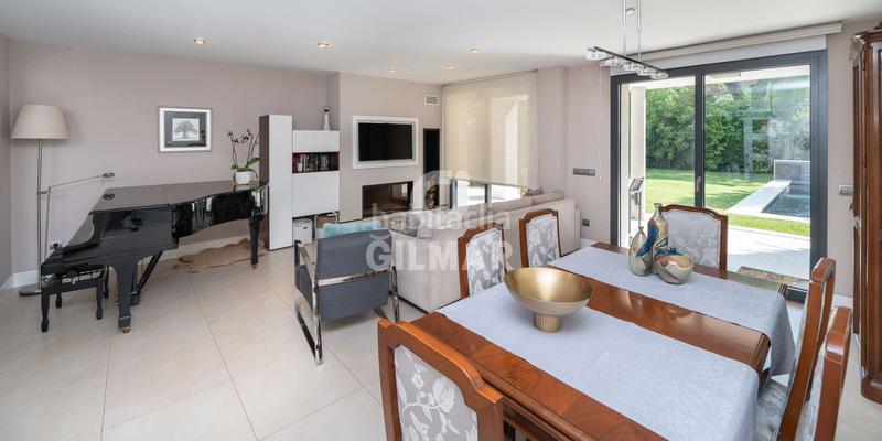 Foto 25d3f41c-3ccf-4da3-bd6b-070004883e90. Xalet amb calefacció aparcament piscina a Canillejas Madrid