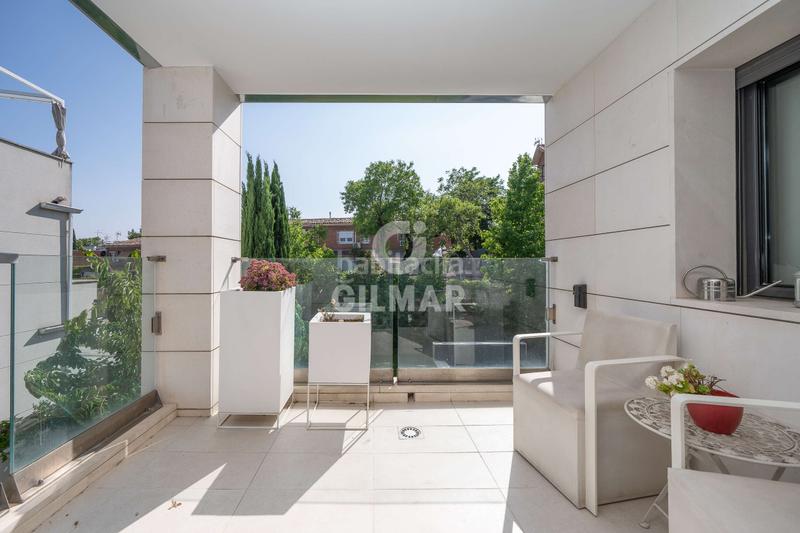 Foto 386b3ebc-2a7d-4384-b8e6-459ea24f9b41. Xalet amb calefacció aparcament piscina a Canillejas Madrid