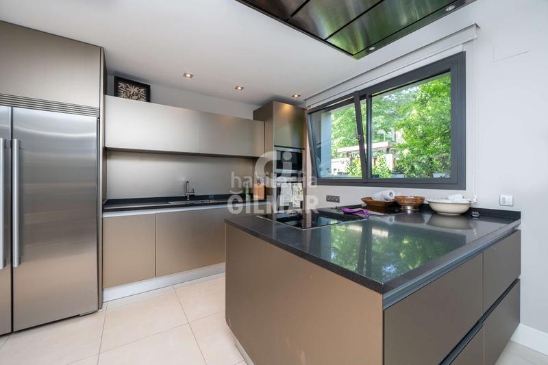 Foto 3ada3b85-b42c-4f83-aa11-c538002be398. Xalet amb calefacció aparcament piscina a Canillejas Madrid