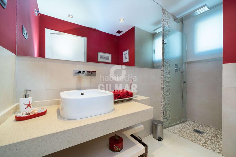 Foto 607edcad-cd24-4cc8-aa9d-0ccd763cdc13. Xalet amb calefacció aparcament piscina a Canillejas Madrid