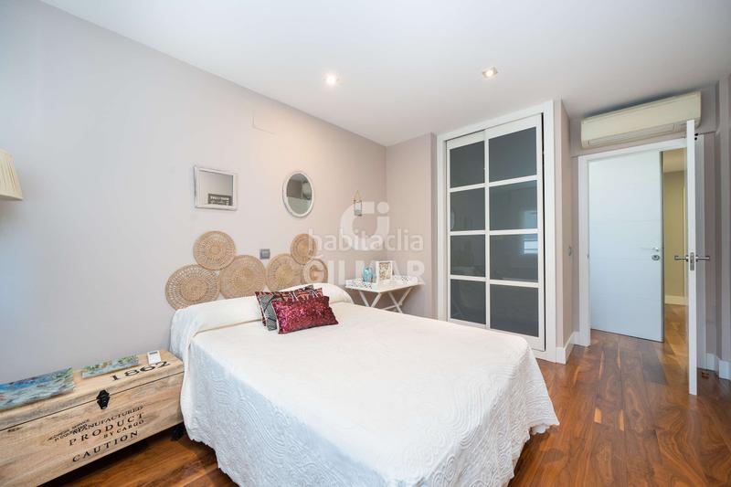 Foto 9b145acb-1a4b-4695-8b09-08a1c128736d. Xalet amb calefacció aparcament piscina a Canillejas Madrid