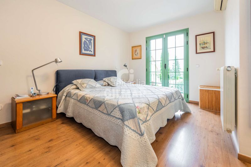 Casa pareada en el exclusivo barrio de la piovera, dentro del distrito de hortaleza , se encuentra este espectacular chalet pareado co en Madrid - Imagen 14