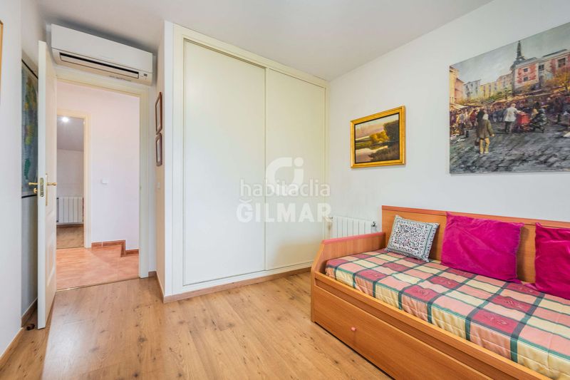 Casa pareada en el exclusivo barrio de la piovera, dentro del distrito de hortaleza , se encuentra este espectacular chalet pareado co en Madrid - Imagen 9