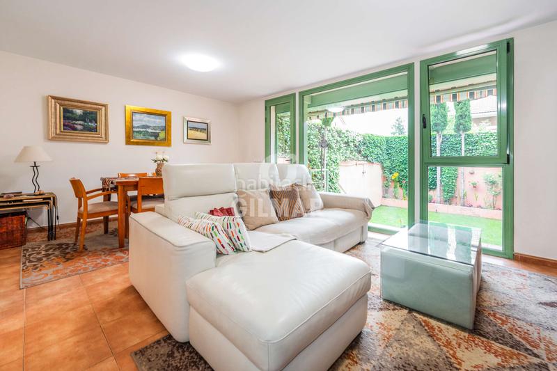 Foto 949d6745-7cb1-494b-be14-77c15c644fad. Casa aparellada amb calefacció aparcament a Palomas Madrid
