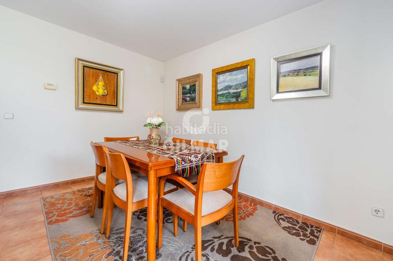 Foto e823d50d-b170-4b77-9886-460322a6e267. Casa aparellada amb calefacció aparcament a Palomas Madrid