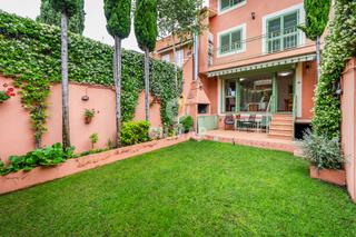 Casa aparellada a Palomas. En madrid, conde orgazcampo de las naciones, se comercializa en